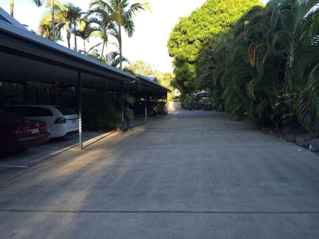 Lazy Lizard Motor Inn Port Douglas Zewnętrze zdjęcie