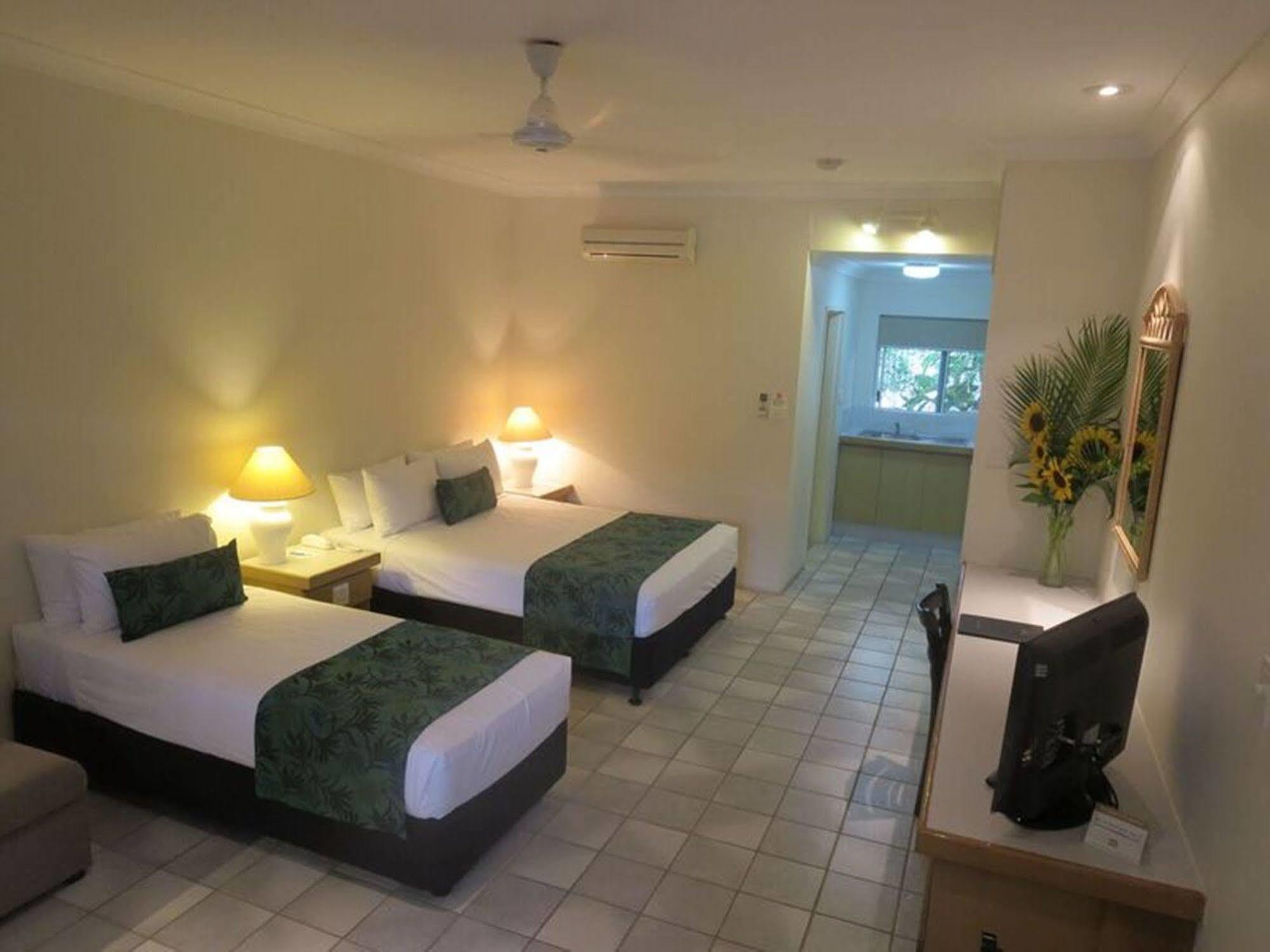 Lazy Lizard Motor Inn Port Douglas Zewnętrze zdjęcie