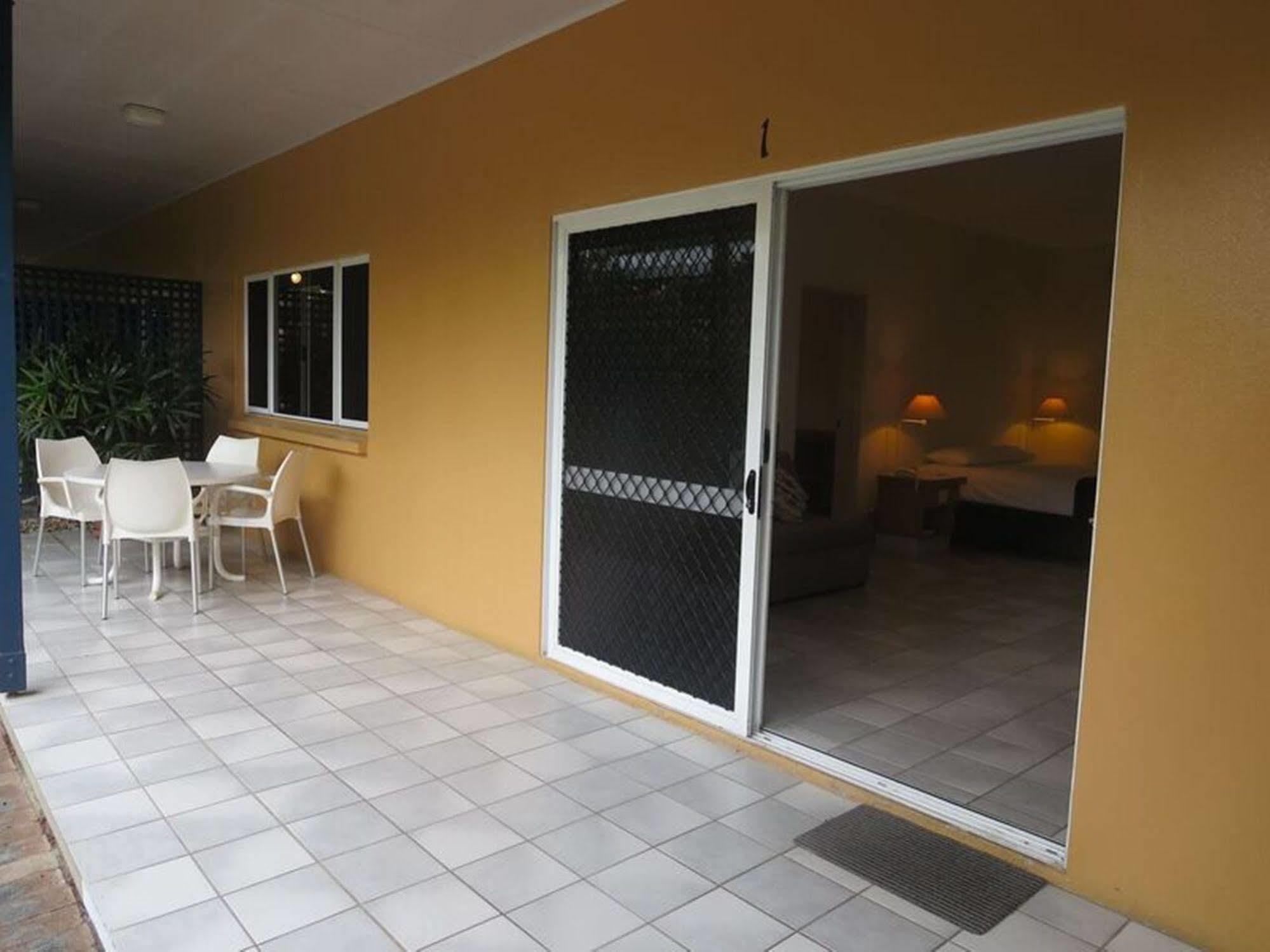 Lazy Lizard Motor Inn Port Douglas Zewnętrze zdjęcie