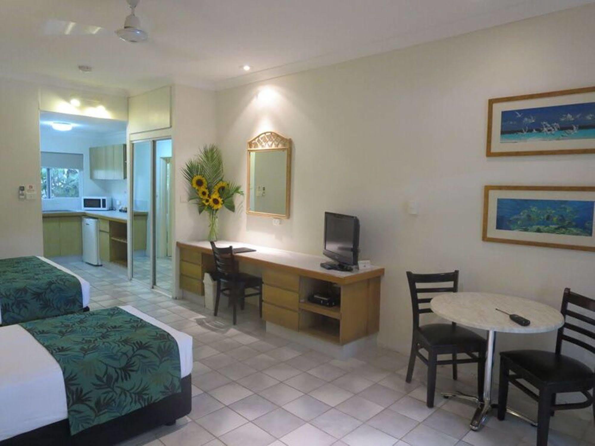 Lazy Lizard Motor Inn Port Douglas Zewnętrze zdjęcie