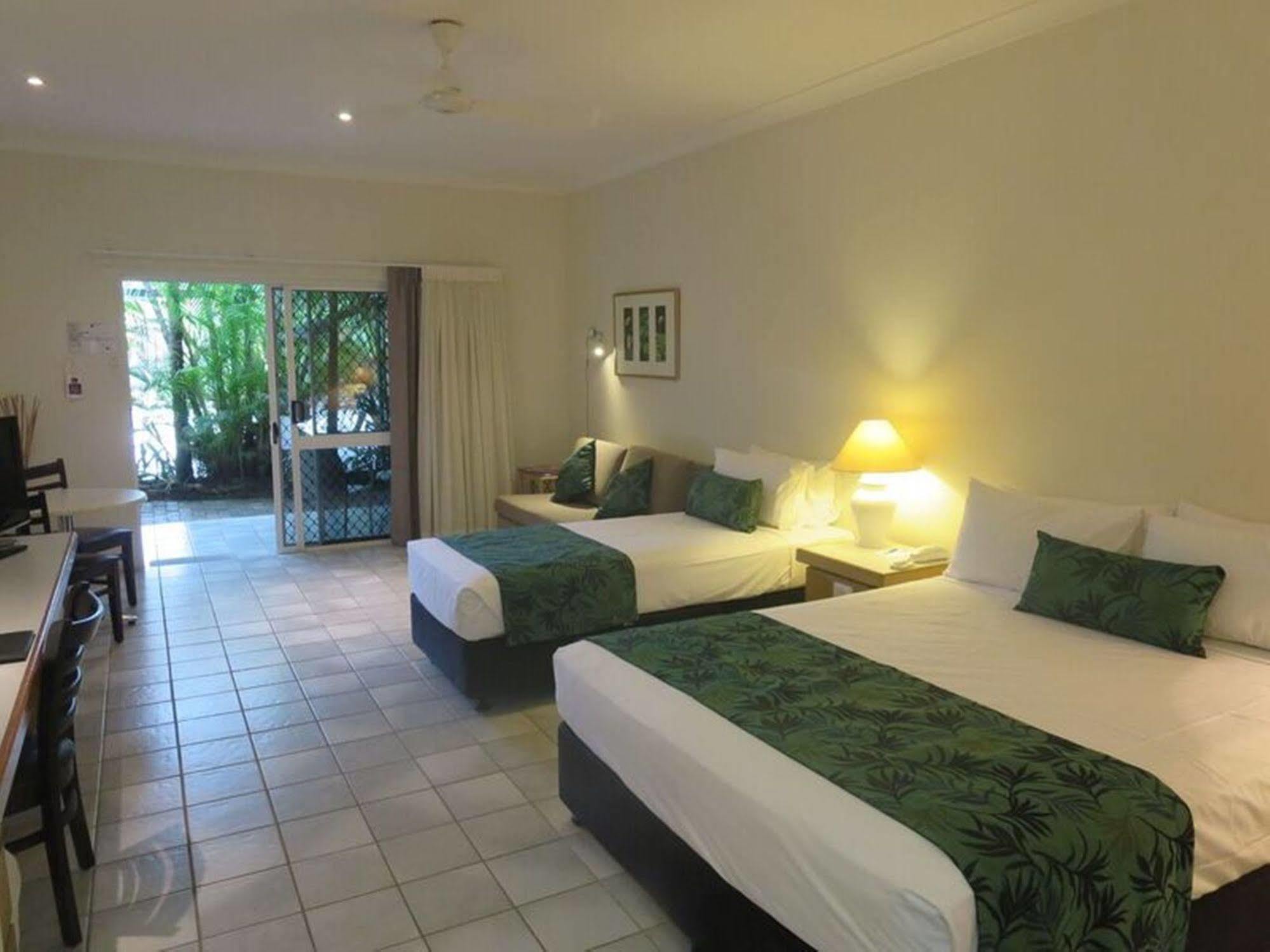 Lazy Lizard Motor Inn Port Douglas Zewnętrze zdjęcie